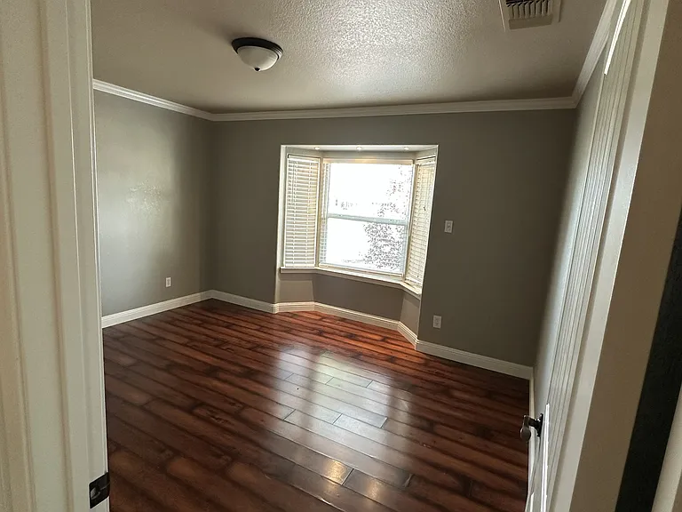 6200 Claussen Way — Photo 20