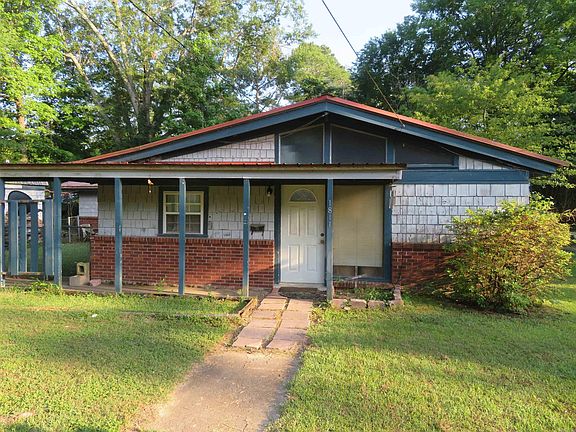 4th image of 1811 Sylvia St