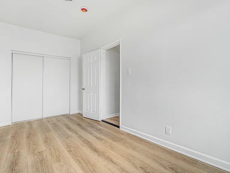 9124 S Broadway #8 — Photo 10