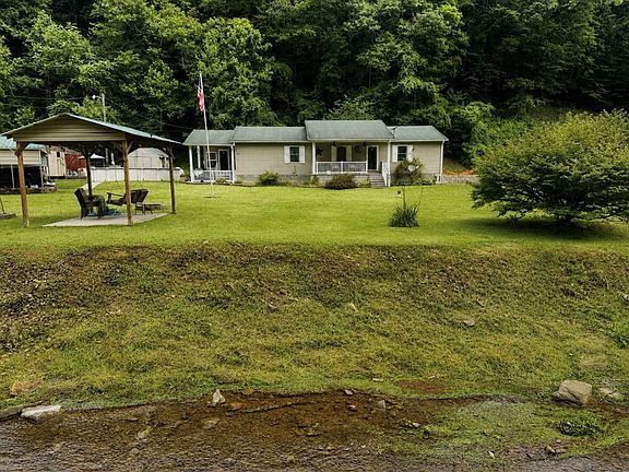 2nd image of 26 Daniels Ln