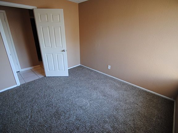 5th image of 2539 N 45th Ave