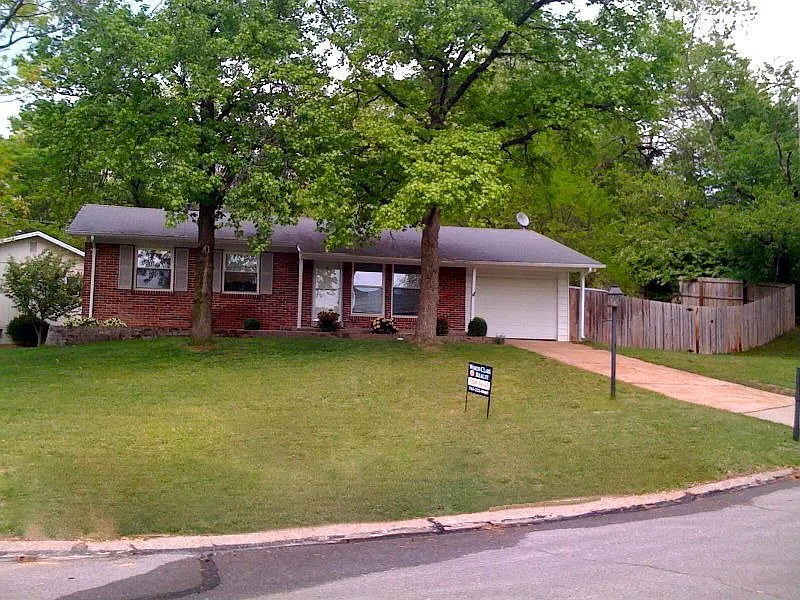 12255 Design Ln photo 1