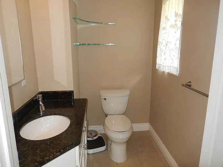 15330 Norton Rd — Photo 30