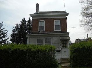 405 10th St, Upland, PA