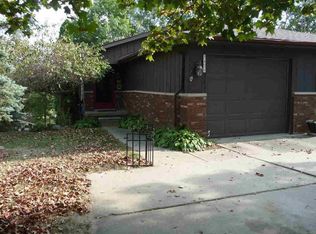 2425 Golden Shores Dr, Fenton, MI 48430