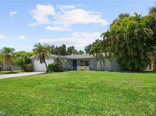1583 Sunkist Way, Fort Myers, FL 33905