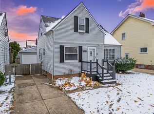 6701 Pelham Dr, Parma, OH 44129