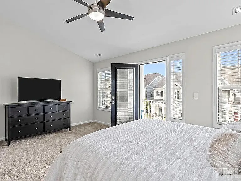 1188 Russet Ln — Photo 12