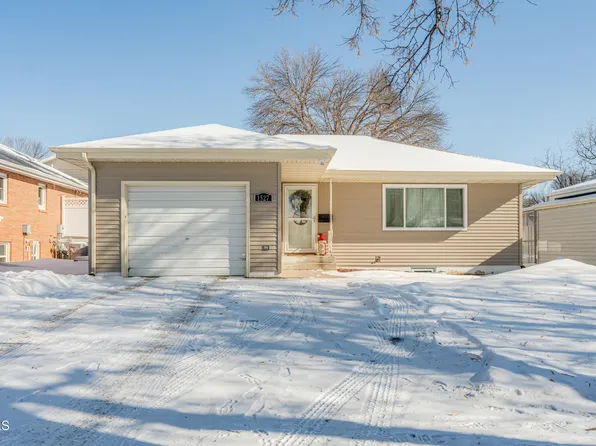 1527 N 13th St, Bismarck, ND 58501