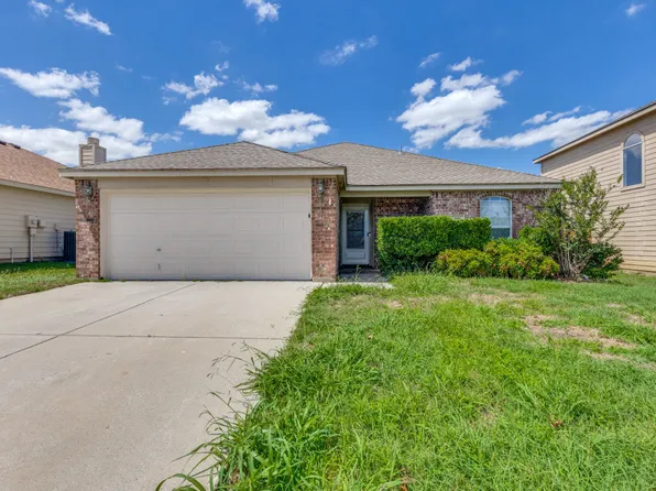 900 San Felipe Trl, Haslet, TX 76052