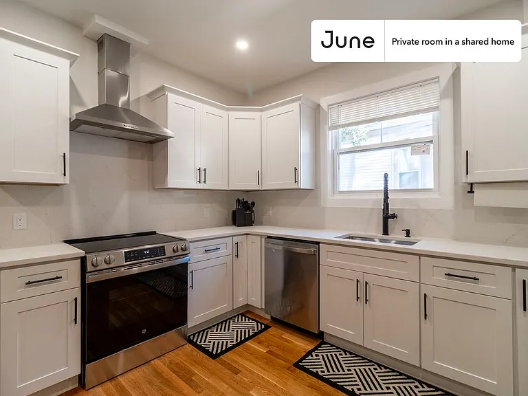 8 Walnut Park #A — Photo 6
