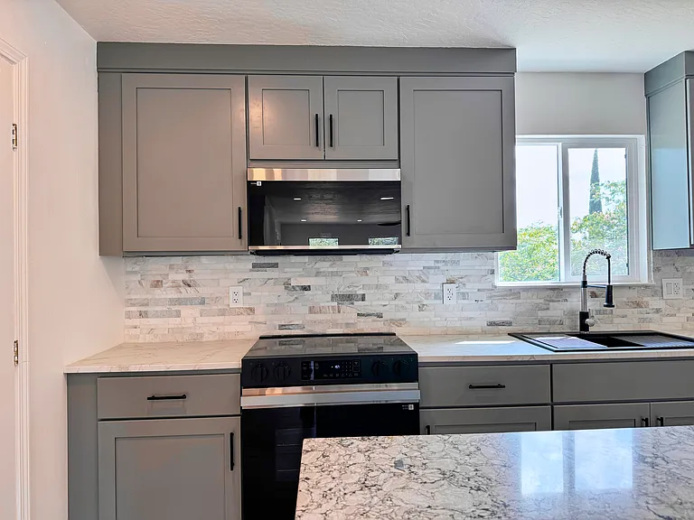 10582 Suzanne Ct — Photo 6