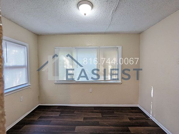 5th image of 5128 Wabash Ave