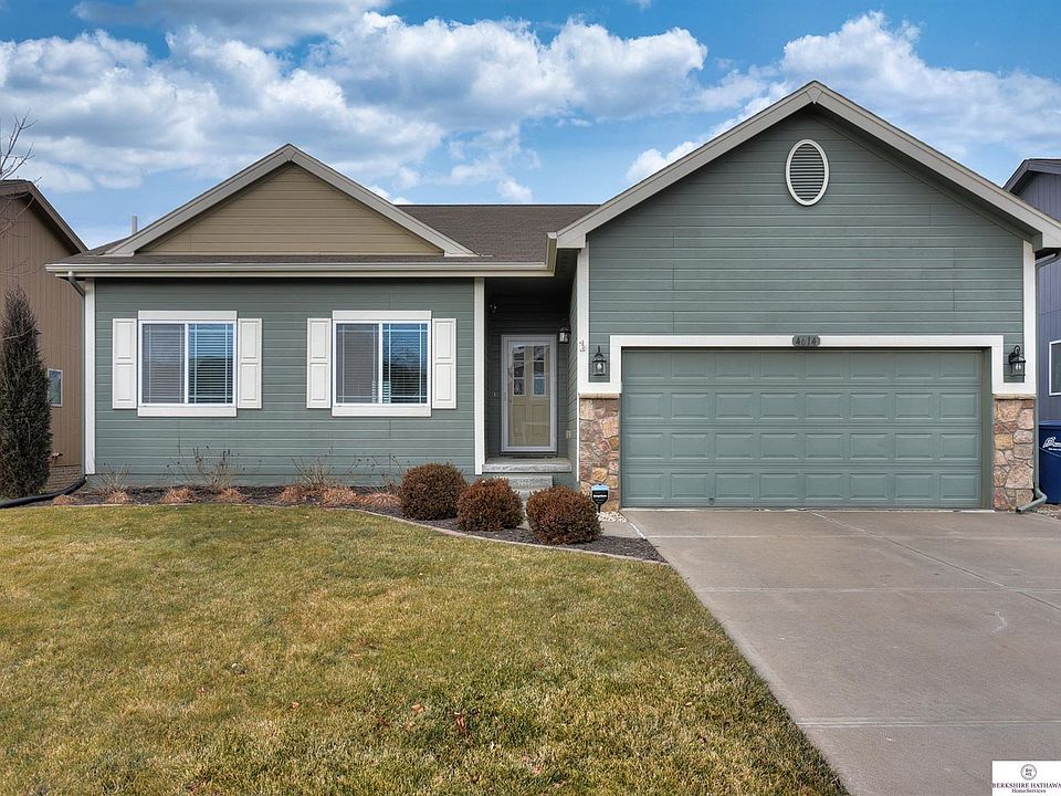 1st image of 4614 N 166th St