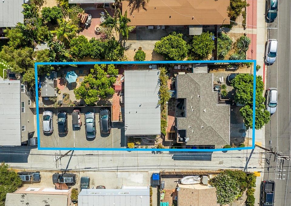 1st image of 2713 Clovis St