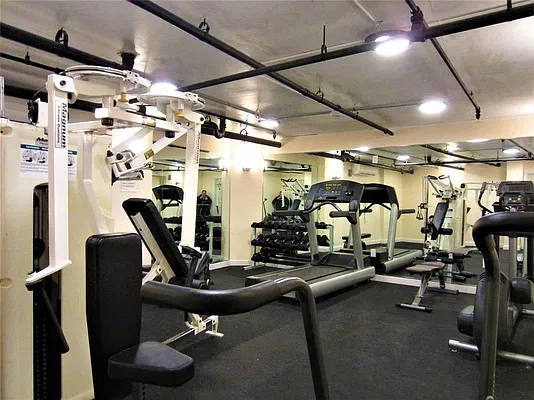 Rented by Ridgewood Capital NYC LLC | media 20