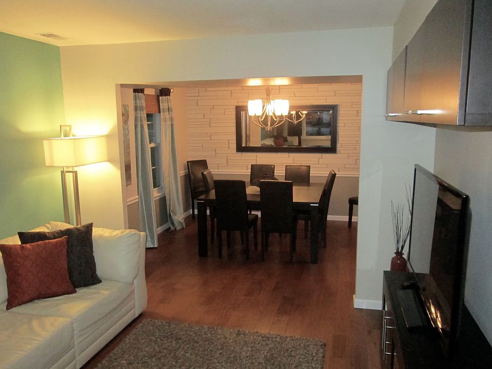 Living room/Dining Room