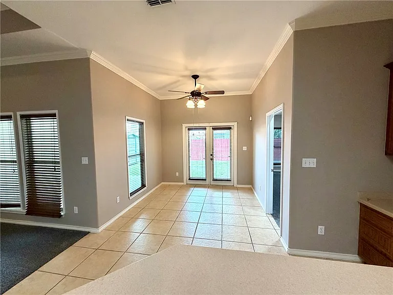 6230 Queen Jane St — Photo 15