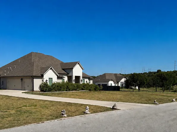 104 Caleb Ct, Spicewood, TX 78669