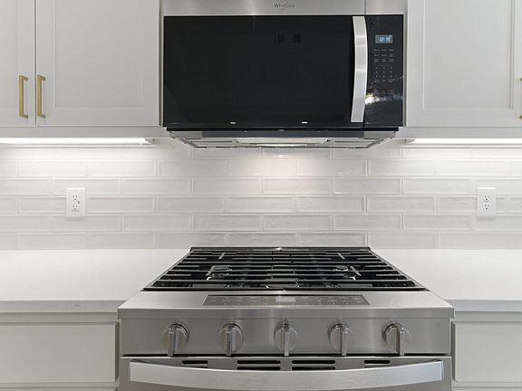 5th image of 11406 E 93rd Pl N