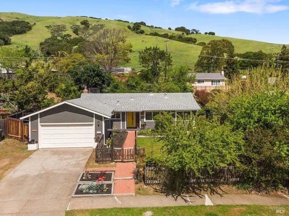 2566 Center Road, Novato, CA 94947