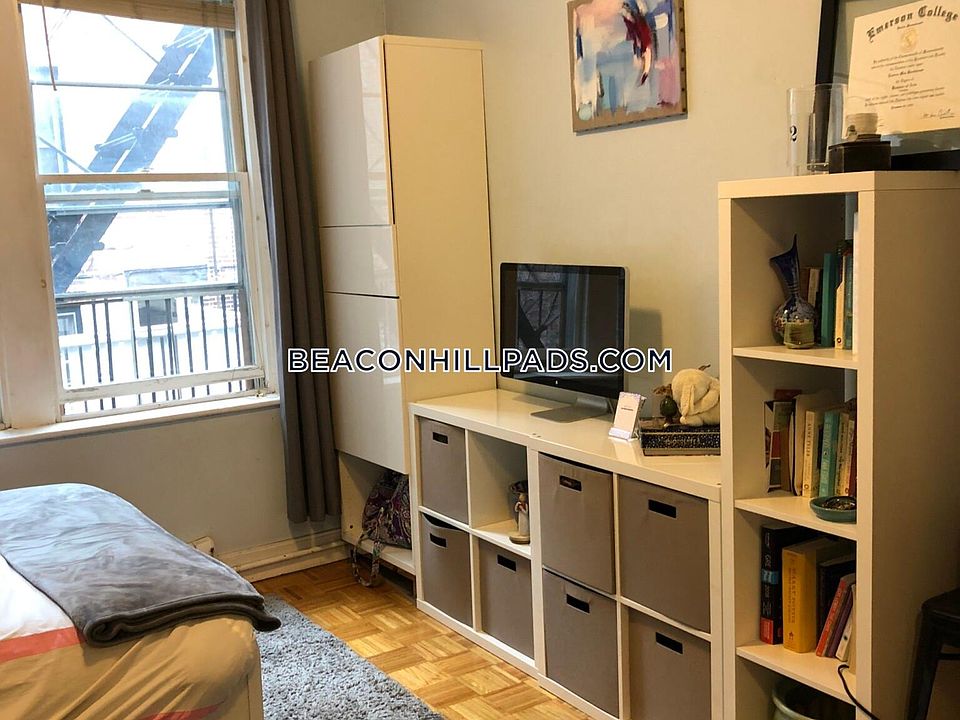 2nd image of 40 Anderson St APT 5T