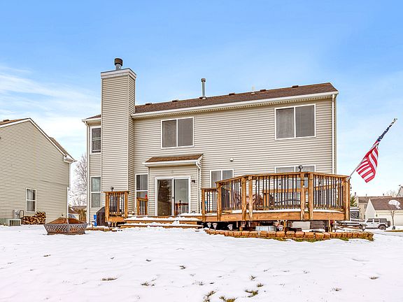 3rd image of 9688 Dunhill Dr