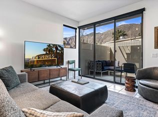 671 E Arenas Rd, Palm Springs, CA 92262