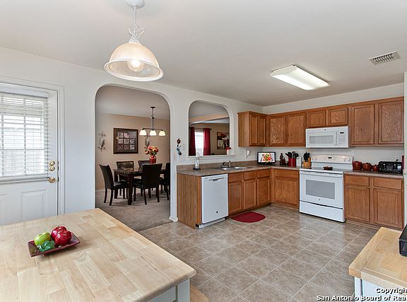 5th image of 9025 Clearwood Path