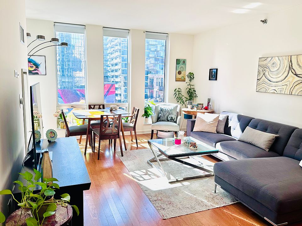 1st image of 1250 S Michigan Ave APT 808
