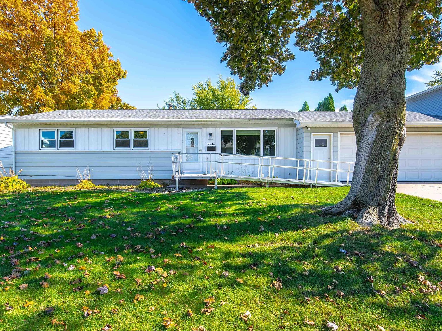 2944 9 1/2TH Street, East Moline, IL 61244 MLS QC4247599 Zillow