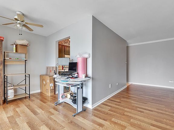 3rd image of 4410 W 111th St APT 302