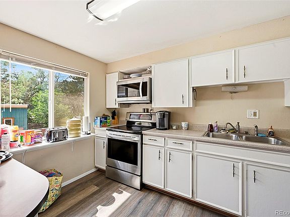 5th image of 9651 Fox Street