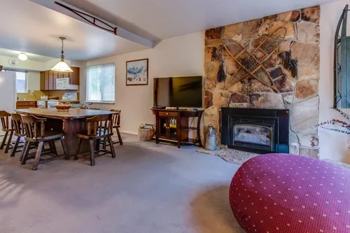 3298 E Fort Union Blvd #TOWNHOUSE Photo 1