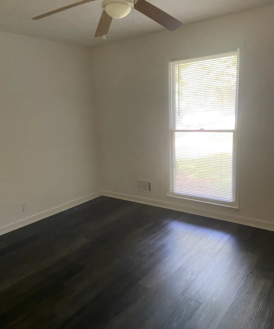 2 bed, 1400 sqft, $1,795 — Photo 4