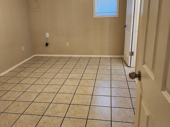 4th image of 314 S Lowry St #3