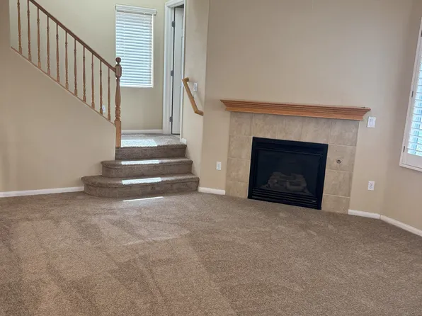 10633 Chestnut Timber Ct, Las Vegas, NV 89129