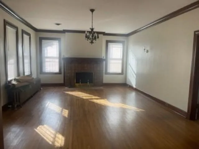 1676 S Parkway E — Photo 3
