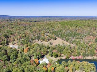 1101 Tom Davidson Rd, Crab Orchard, TN 37723