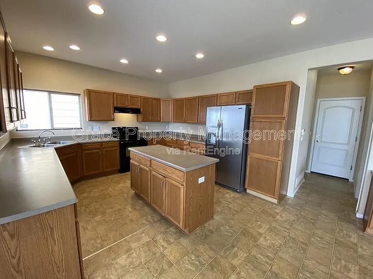 10289 E 113th Ave — Photo 8