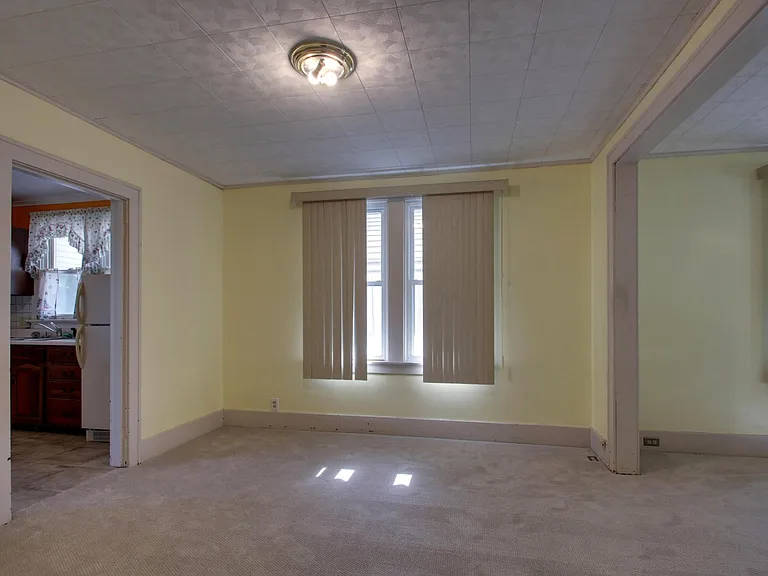 2431 Elm St — Photo 7