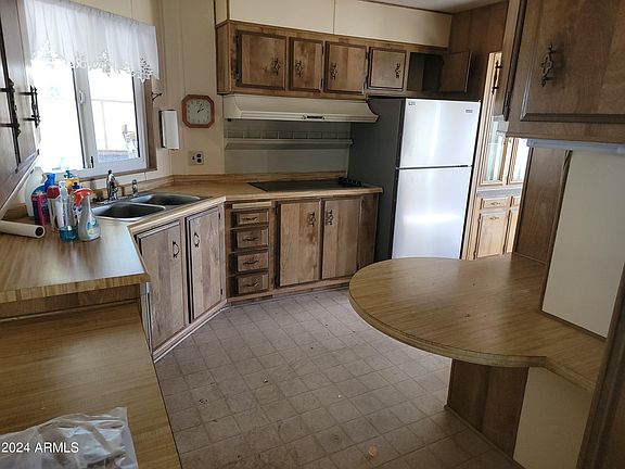 5th image of 8950 E UTAH Avenue