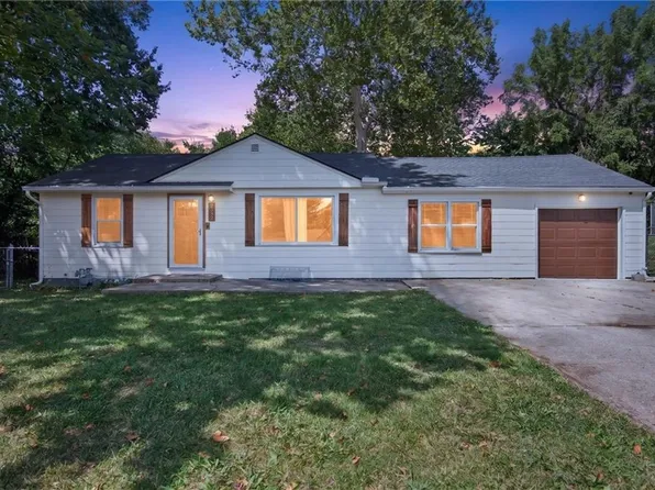 3232 Townsend Ct, Kansas City, KS 66109