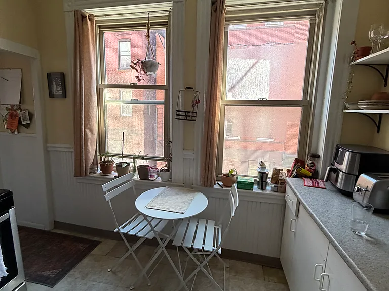 211 Salem St #2 — Photo 4