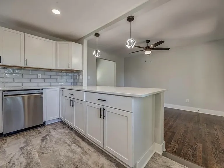 8400 Riggs St — Photo 10