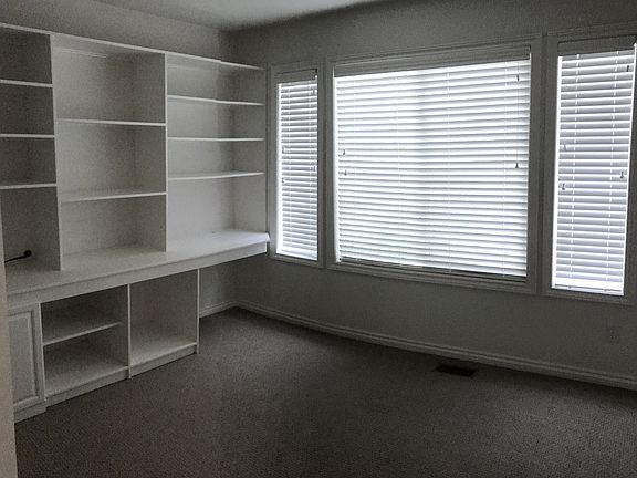 4th image of 344 Morning Star Ln