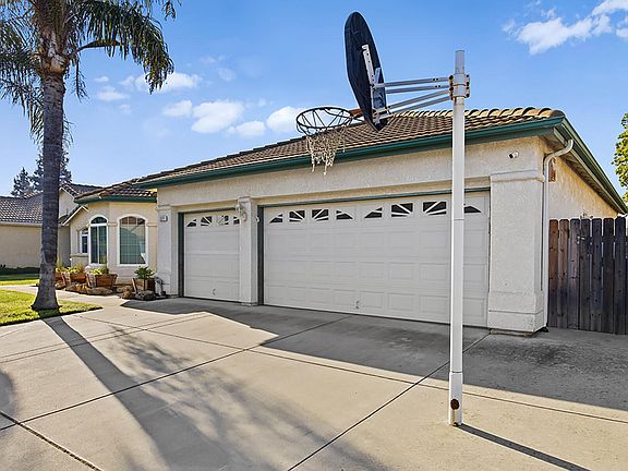 5th image of 2271 E Niles Avenue