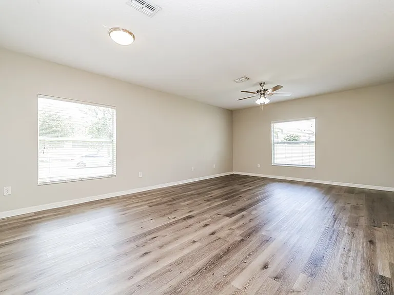6402 Trent Creek Dr — Photo 6