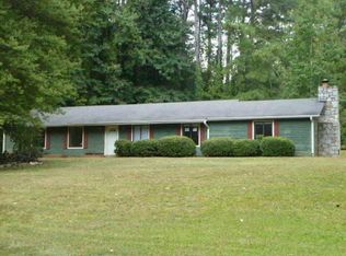 599 Cathwood Ln, Stone Mountain, GA 30087