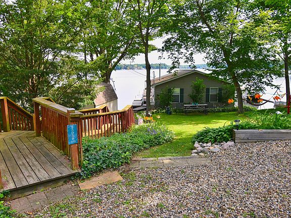 3rd image of 25958 Shore Dr